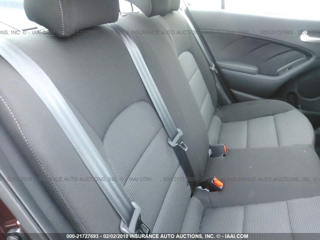 3KPFK4A78JE183471 - 2018 KIA FORTE LX MAROON photo 8