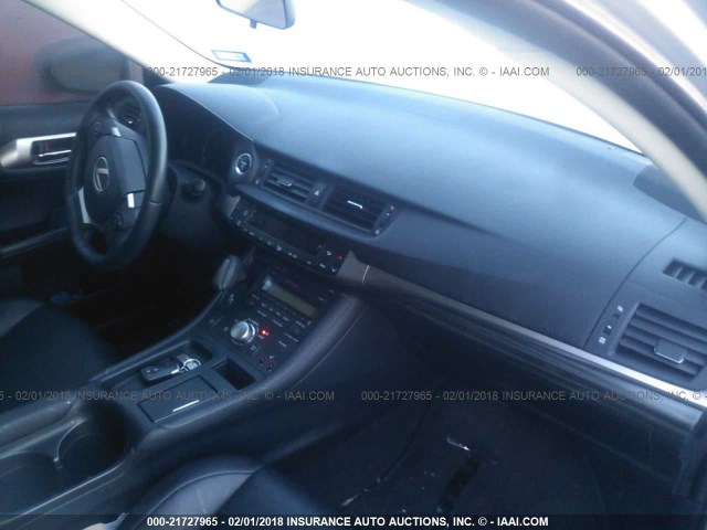 JTHKD5BH3E2179805 - 2014 LEXUS CT 200 SILVER photo 5