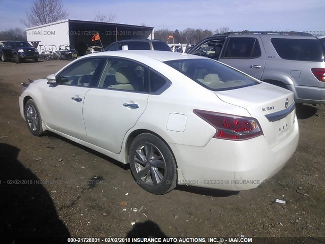 1N4AL3AP8DN421911 - 2013 NISSAN ALTIMA 2.5/S/SV/SL WHITE photo 3