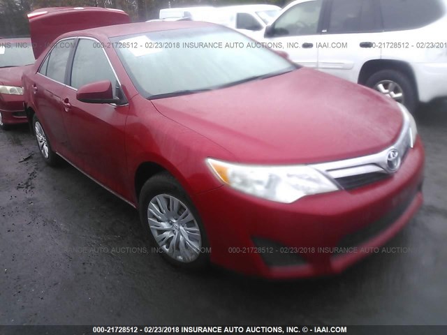 4T1BF1FK9CU520647 - 2012 TOYOTA CAMRY SE/LE/XLE 红色 照片 1