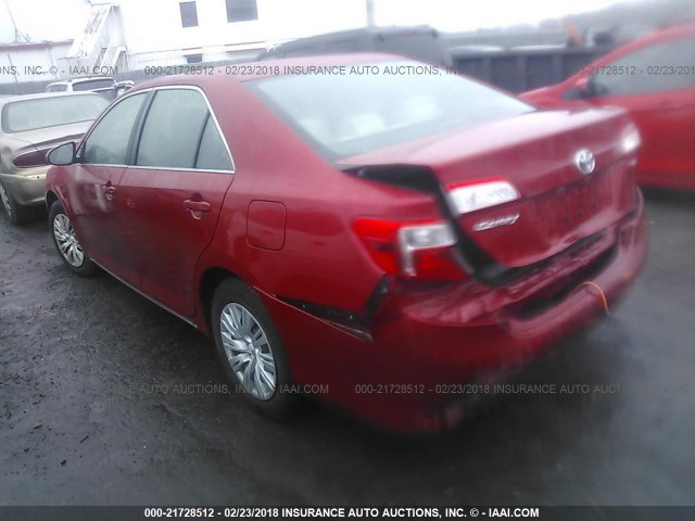 4T1BF1FK9CU520647 - 2012 TOYOTA CAMRY SE/LE/XLE 红色 照片 3