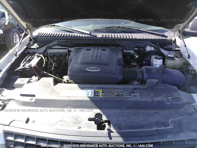 1FMRU15WX3LB96669 - 2003 FORD EXPEDITION XLT WHITE photo 10
