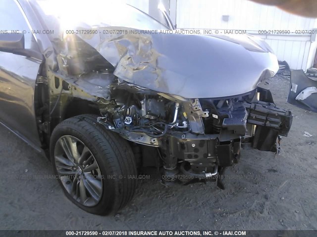 4T1BF1FK1HU268500 - 2017 TOYOTA CAMRY LE/XLE/SE/XSE ნაცრისფერი ფოტო 6