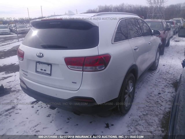 5XYPG4A31HG298946 - 2017 KIA SORENTO LX/L WHITE photo 4