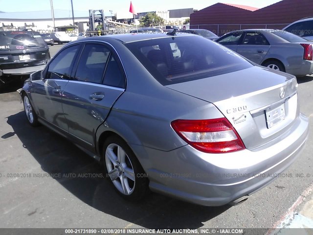 WDDGF8BB7AR120388 - 2010 MERCEDES-BENZ C 300 4MATIC GRAY photo 3