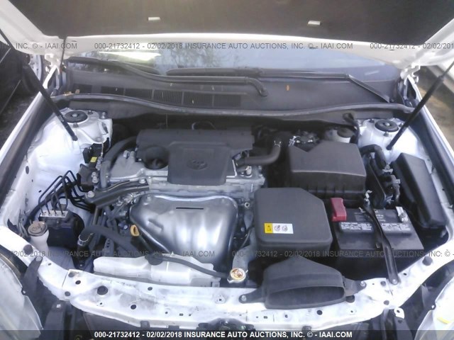 4T1BF1FK3HU330172 - 2017 TOYOTA CAMRY LE/XLE/SE/XSE 白色 照片 10