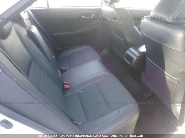 4T1BF1FK3HU330172 - 2017 TOYOTA CAMRY LE/XLE/SE/XSE 白色 照片 8