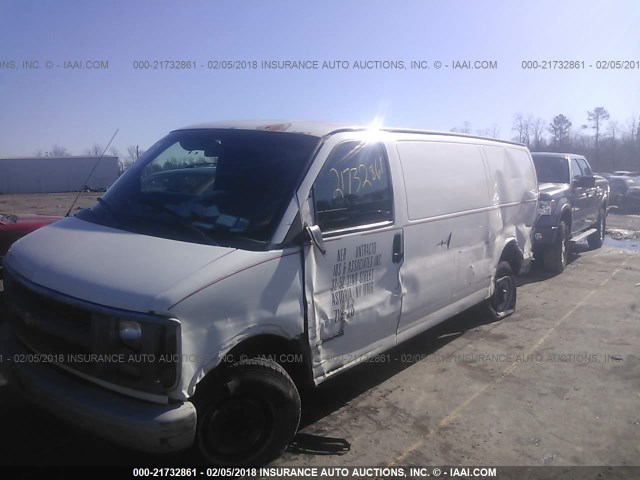 1GCHG39R021114322 - 2002 CHEVROLET EXPRESS G3500  WHITE photo 6