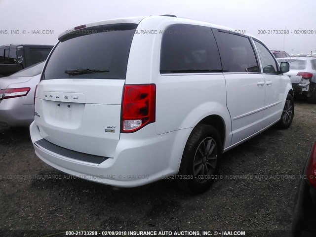 2C4RDGCG5HR600446 - 2017 DODGE GRAND CARAVAN SXT WHITE photo 4