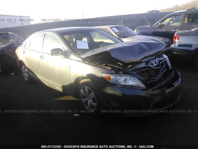 4T1BF3EK9AU016562 - 2010 TOYOTA CAMRY SE/LE/XLE GRAY photo 1