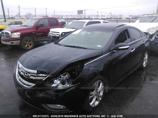 5NPEC4AC7CH493468 - 2012 HYUNDAI SONATA SE/LIMITED BLACK photo 2