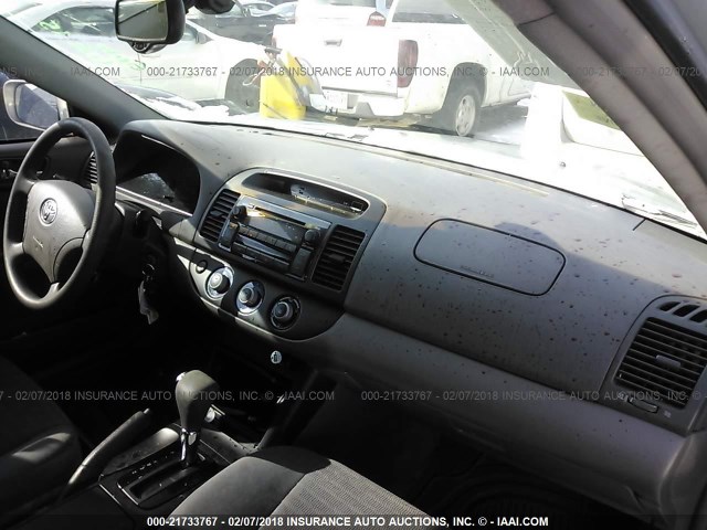 4T1BE32K76U707524 - 2006 TOYOTA CAMRY LE/XLE/SE ვერცხლისფერი ფოტო 5