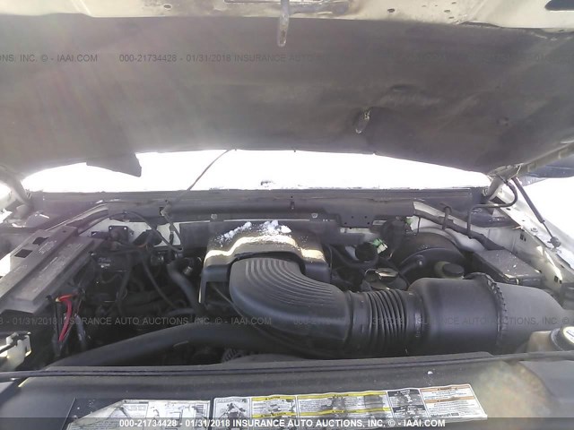 1FMRU16W42LA36168 - 2002 FORD EXPEDITION XLT 白色 照片 10