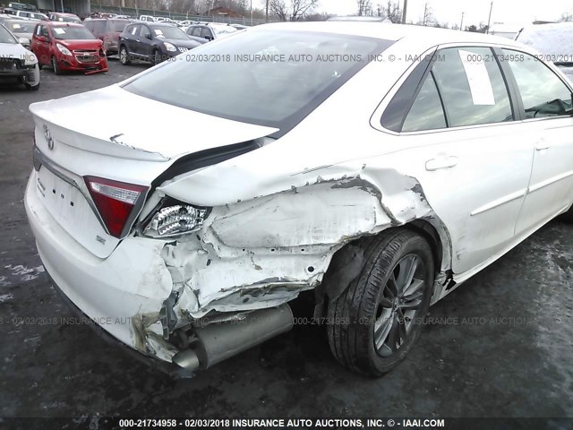 4T1BF1FK6HU803546 - 2017 TOYOTA CAMRY LE/XLE/SE/XSE თეთრი ფოტო 6