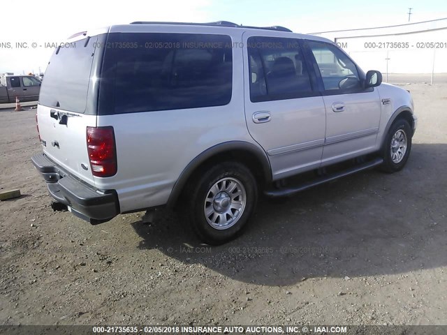 1FMRU15L0YLC08423 - 2000 FORD EXPEDITION XLT 银色 照片 4