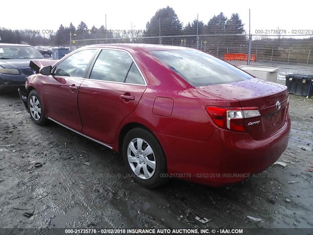 4T1BF1FK3DU655379 - 2013 TOYOTA CAMRY L/SE/LE/XLE წითელი ფოტო 3