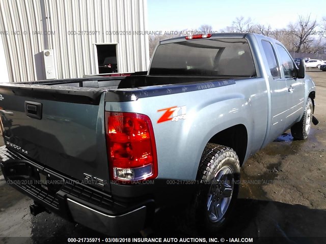 1GTR2VE36BZ238838 - 2011 GMC SIERRA K1500 SLE BLUE photo 4