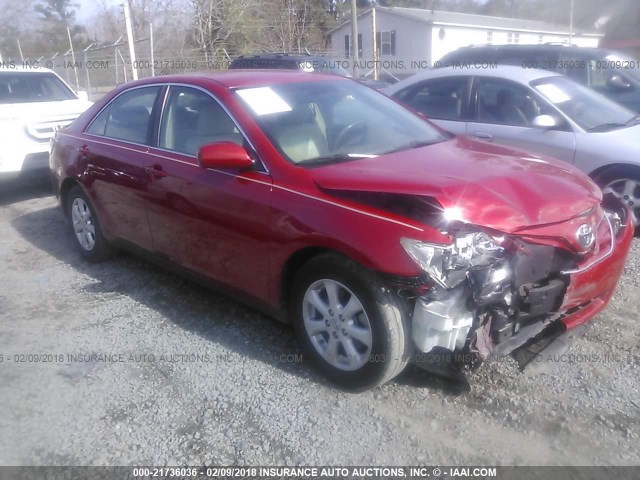 4T1BF3EK4BU647267 - 2011 TOYOTA CAMRY SE/LE/XLE RED photo 1