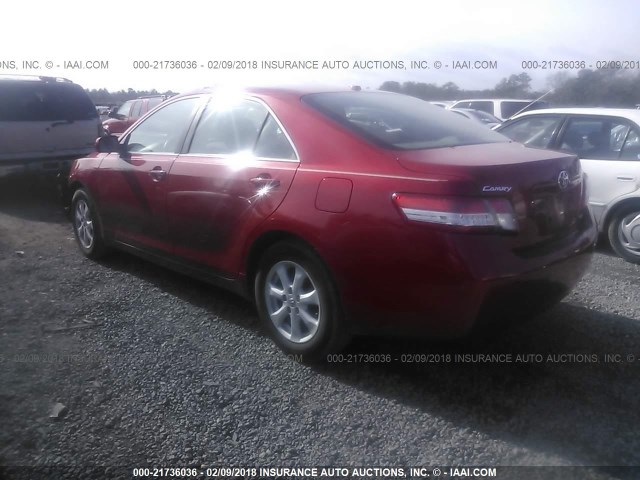 4T1BF3EK4BU647267 - 2011 TOYOTA CAMRY SE/LE/XLE RED photo 3