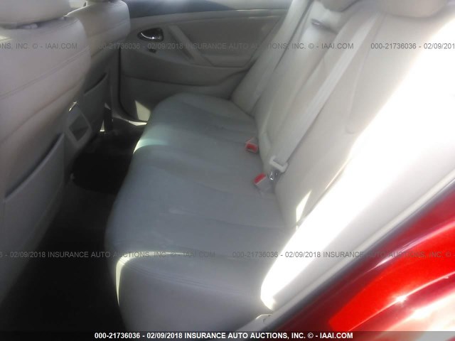4T1BF3EK4BU647267 - 2011 TOYOTA CAMRY SE/LE/XLE RED photo 8