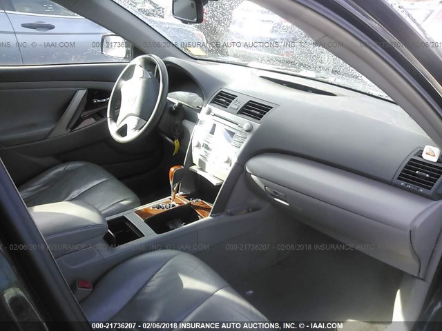 4T4BF3EK7AR038260 - 2010 TOYOTA CAMRY SE/LE/XLE 黑色 照片 5