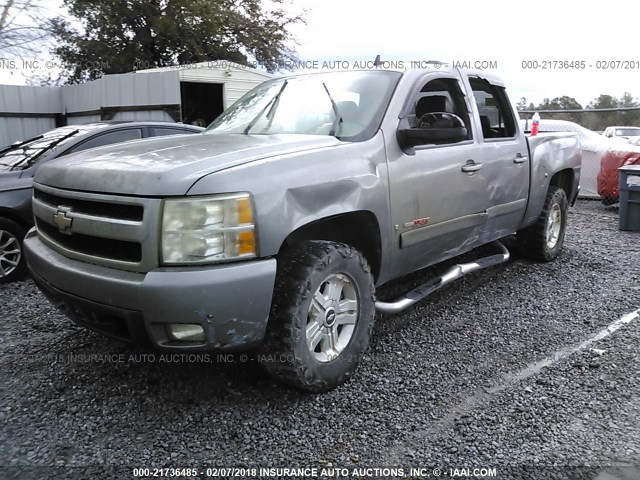 2GCEK13Y171568859 - 2007 CHEVROLET SILVERADO K1500 CREW CAB GRAY photo 2