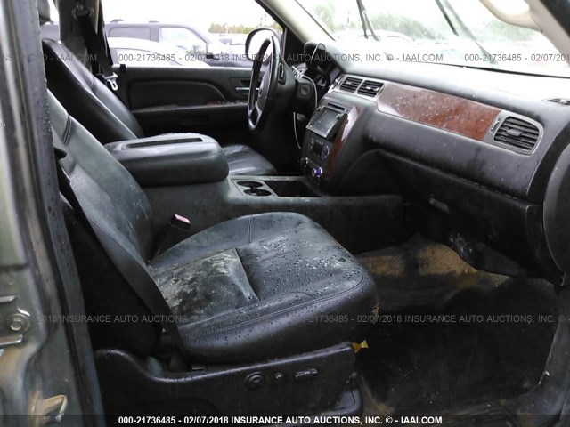 2GCEK13Y171568859 - 2007 CHEVROLET SILVERADO K1500 CREW CAB GRAY photo 5