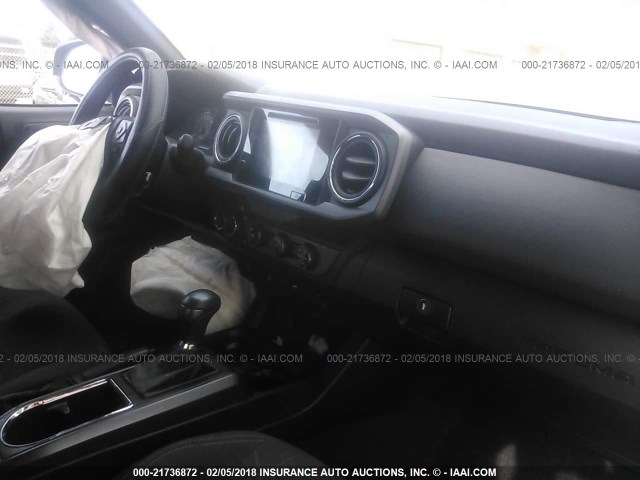 3TMDZ5BN6HM016273 - 2017 TOYOTA TACOMA DBL CAB/SR5/TRD SPORT/OR GRAY photo 5