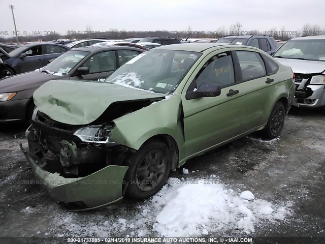 1FAHP34N38W142671 - 2008 FORD FOCUS S/SE GREEN photo 2