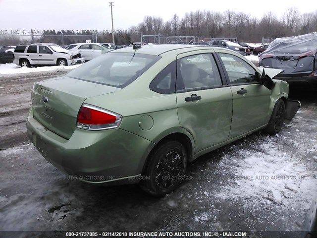 1FAHP34N38W142671 - 2008 FORD FOCUS S/SE GREEN photo 4