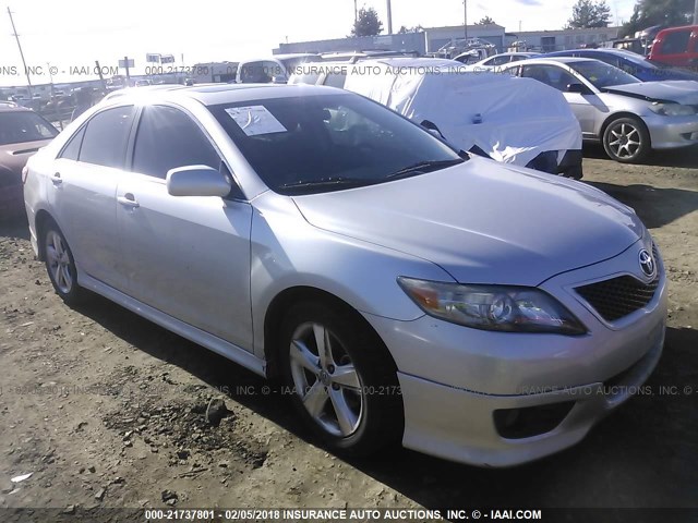 4T1BF3EK1BU222766 - 2011 TOYOTA CAMRY SE/LE/XLE SILVER photo 1