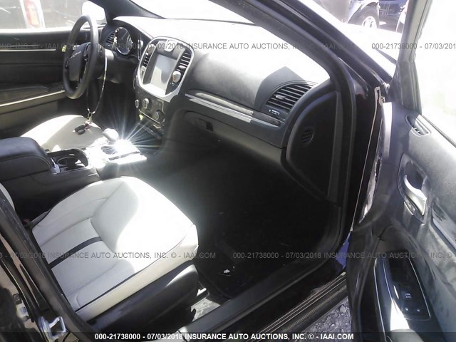 2C3CCAAG0DH698086 - 2013 CHRYSLER 300 BLACK photo 5