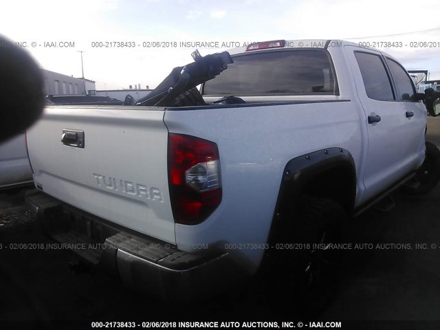 5TFDY5F10EX406236 - 2014 TOYOTA TUNDRA CREWMAX SR5 WHITE photo 4