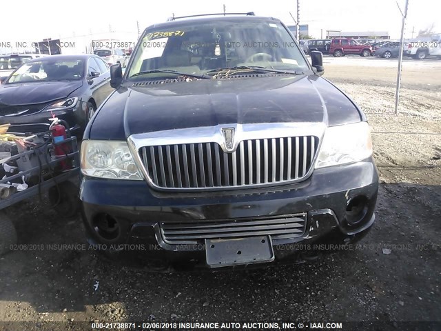5LMFU28R54LJ19365 - 2004 LINCOLN NAVIGATOR შავი ფოტო 6