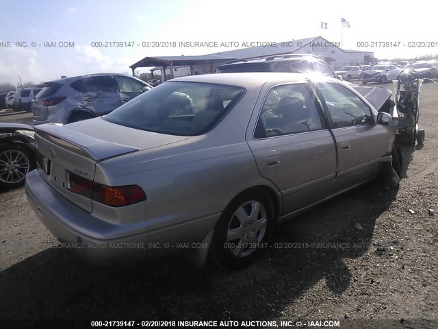 JT2BG22K1Y0498471 - 2000 TOYOTA CAMRY CE/LE/XLE 棕色 照片 4