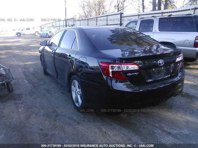 4T1BF1FKXEU460140 - 2014 TOYOTA CAMRY L/SE/LE/XLE 黑色 照片 3