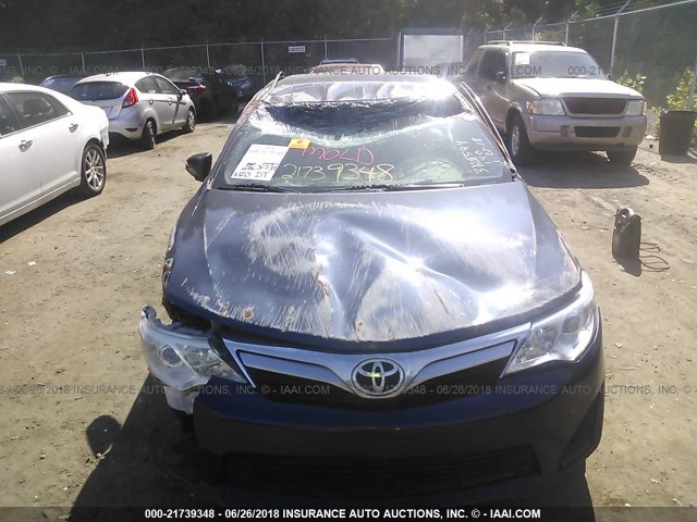 4T4BF1FKXER431078 - 2014 TOYOTA CAMRY L/SE/LE/XLE 深蓝色 照片 6