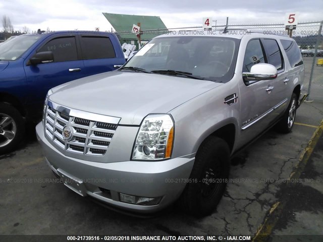 1GYUKJEF8AR283592 - 2010 CADILLAC ESCALADE ESV PREMIUM SILVER photo 2