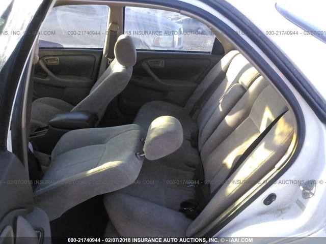 JT2BG22K2V0015601 - 1997 TOYOTA CAMRY LE/XLE Weiß Foto 8
