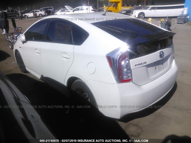 JTDKN3DU9F1944178 - 2015 TOYOTA PRIUS WHITE photo 3