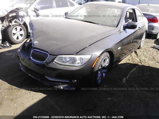 WBAKE5C5XBE573635 - 2011 BMW 328 I SULEV BLACK photo 2