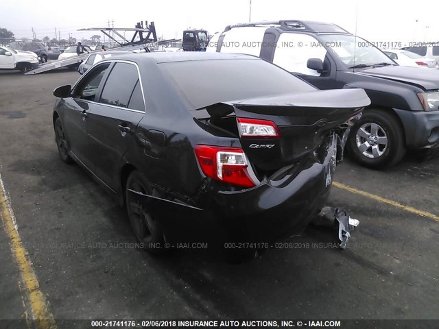 4T1BF1FK6DU661547 - 2013 TOYOTA CAMRY L/SE/LE/XLE BLACK photo 3