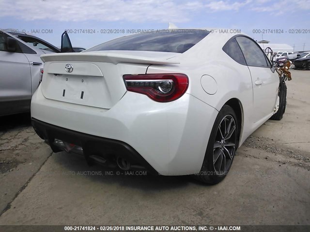 JF1ZNAA13H8705092 - 2017 TOYOTA 86 SPECIAL EDITION WHITE photo 4