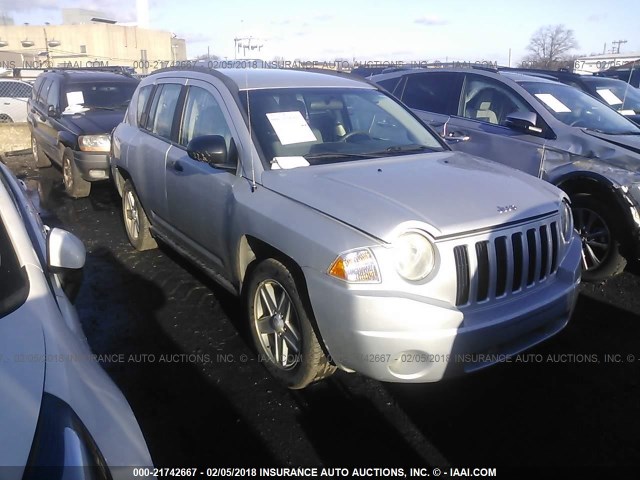 1J8FF47WX7D597129 - 2007 JEEP COMPASS SILVER photo 1