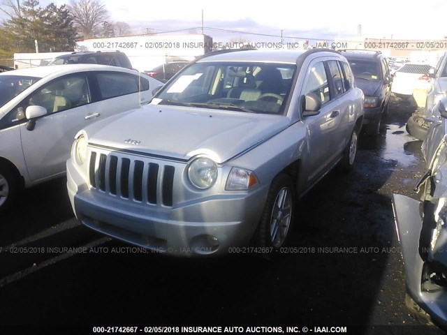 1J8FF47WX7D597129 - 2007 JEEP COMPASS SILVER photo 2