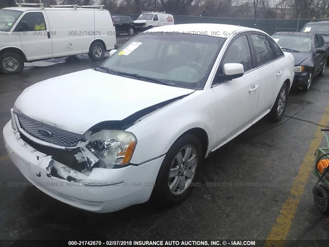 1FAHP24137G148924 - 2007 FORD FIVE HUNDRED SEL WHITE photo 2