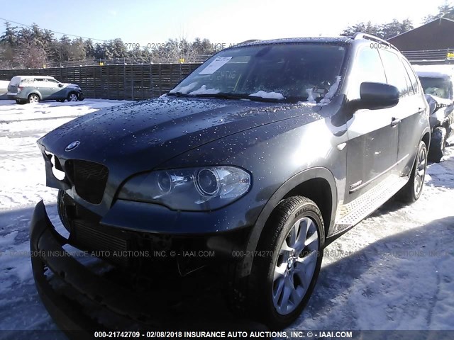 5UXZV4C54CL755032 - 2012 BMW X5 XDRIVE35I GRAY photo 2