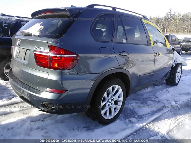 5UXZV4C54CL755032 - 2012 BMW X5 XDRIVE35I GRAY photo 4