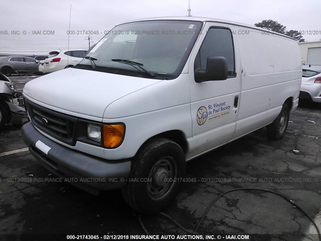 1FTRE14W65HA00820 - 2005 FORD ECONOLINE E150 VAN WHITE photo 2