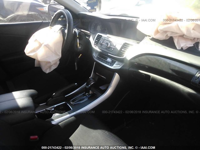 1HGCR2F5XFA061894 - 2015 HONDA ACCORD SPORT 银色 照片 5